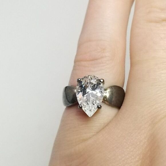 Vintage Sterling Silver CZ Pear Drop Shape Solitaire Ring, Engagement Promise - Picture 5 of 8